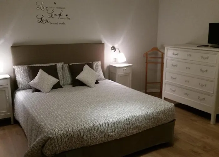 La Maison Di Brigitte E Simone 3* 벤티볼리오